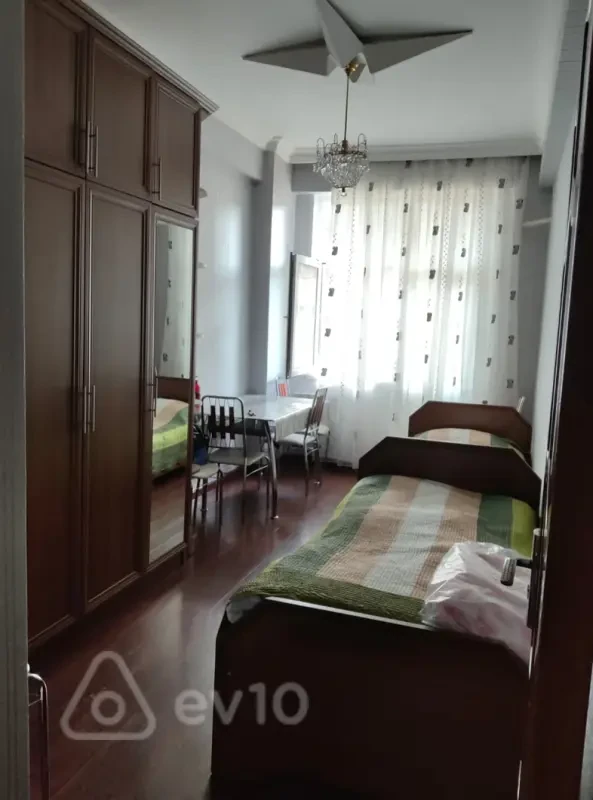 Kirayə verilir 3 otaqlı yeni tikili 60 m²