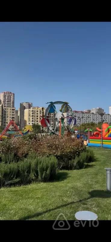 Satılır 2 otaqlı köhnə tikili 55 m²