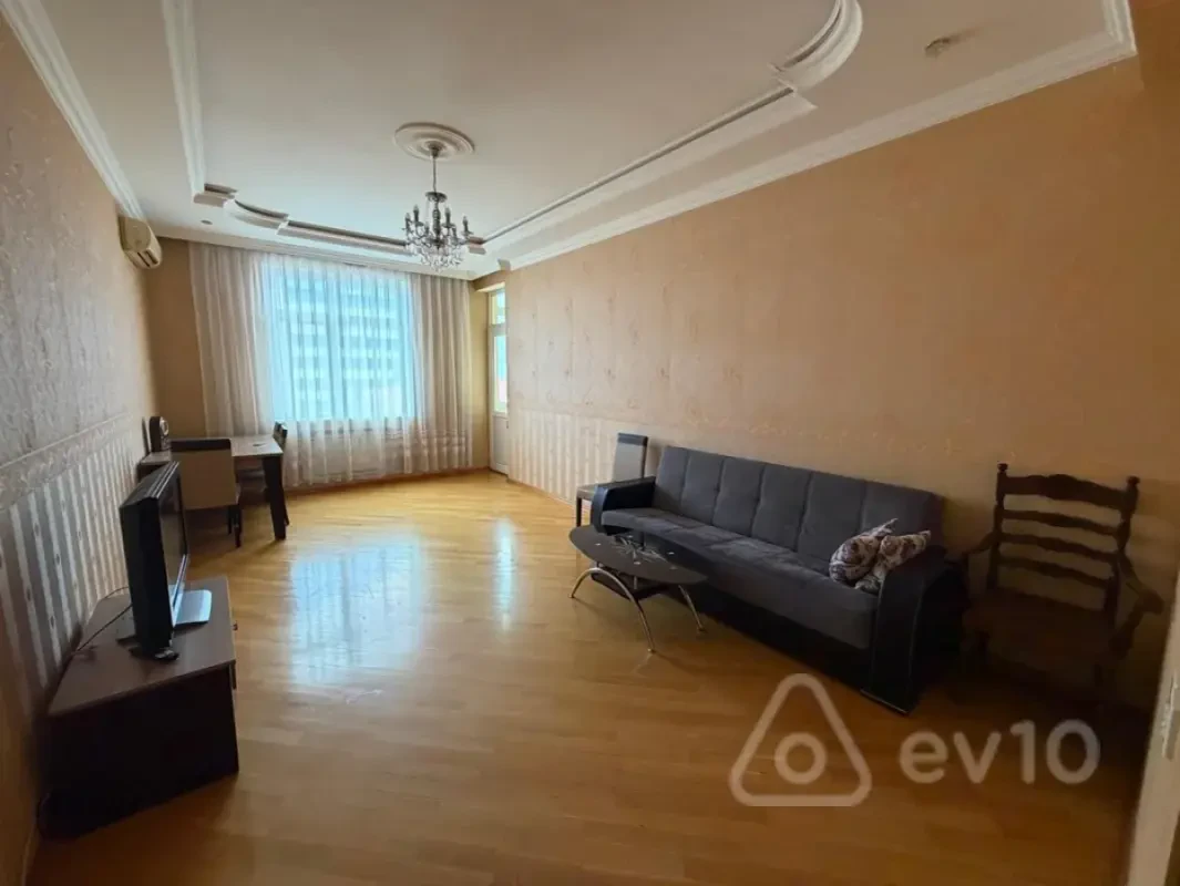Kirayə verilir 2 otaqlı yeni tikili 90 m²