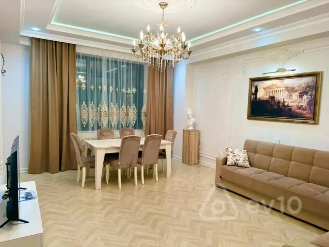 Kirayə verilir 2 otaqlı yeni tikili 90 m²