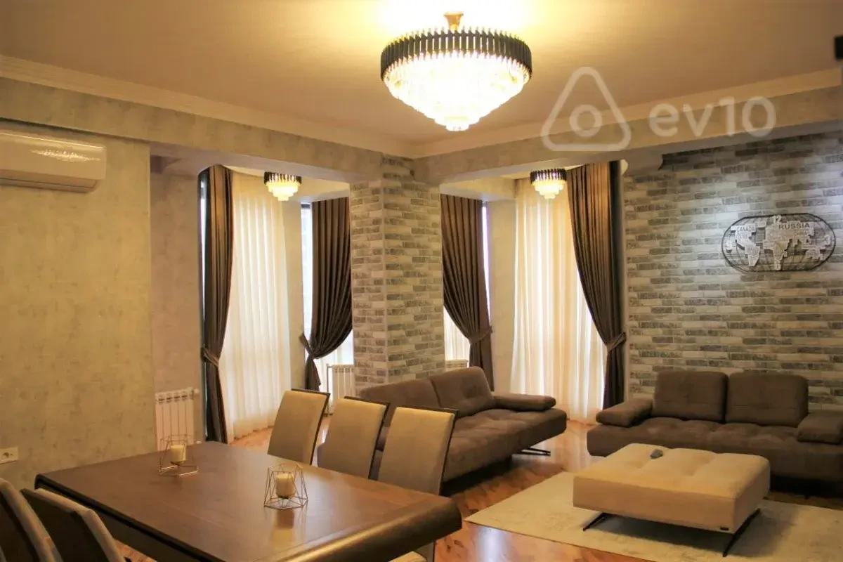 Kirayə verilir 3 otaqlı yeni tikili 155 m²