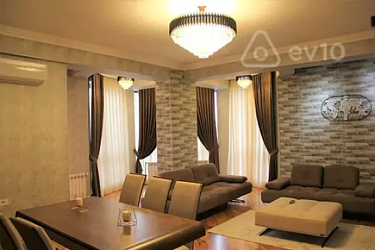 Kirayə verilir 3 otaqlı yeni tikili 155 m² — Bakı, Nəsimi 3 otaq 155.00 m²