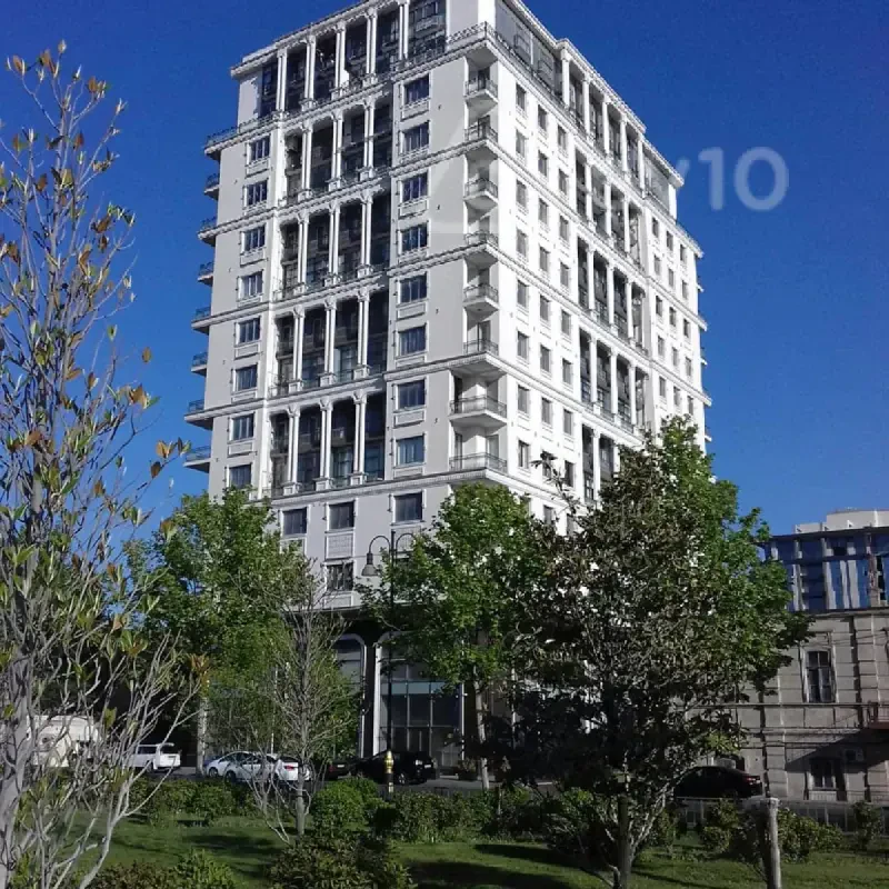 Satılır 4 otaqlı yeni tikili 246 m²
