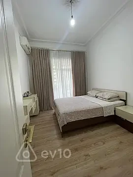 Kirayə verilir 3 otaqlı köhnə tikili 80 m² — Bakı, Yasamal 3 otaq 80.00 m²