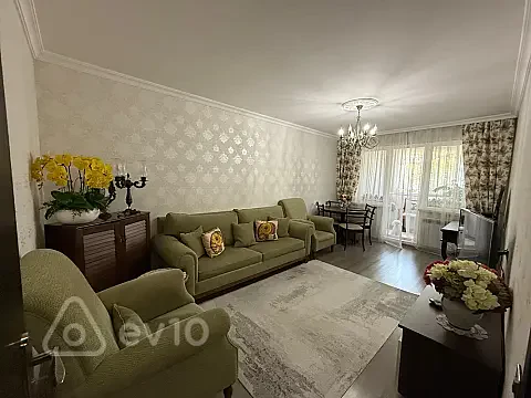 Satılır 3 otaqlı köhnə tikili 74 m² — Bakı, Nizami 3 otaq 74.00 m²
