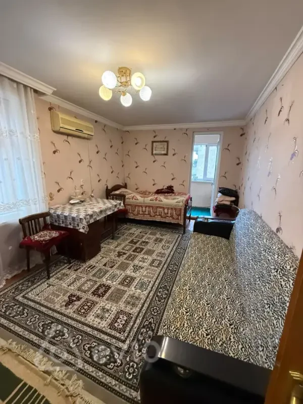 Kirayə verilir 1 otaqlı köhnə tikili 35 m²