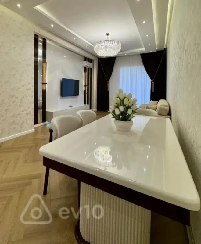 Satılır 3 otaqlı yeni tikili 110 m²