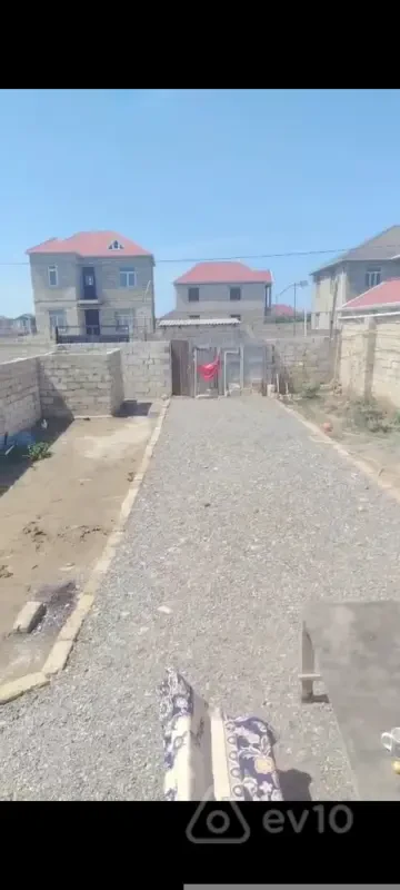 Kirayə verilir 2 otaqlı həyət evi 75 m²