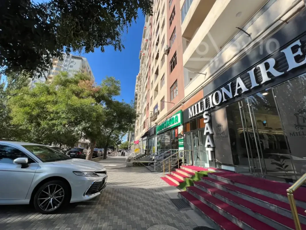 Satılır 3 otaqlı yeni tikili 150 m²