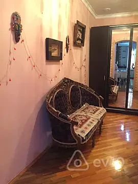 Kirayə verilir 1 otaqlı köhnə tikili 40 m² — Bakı, Nəsimi 1 otaq 40.00 m²