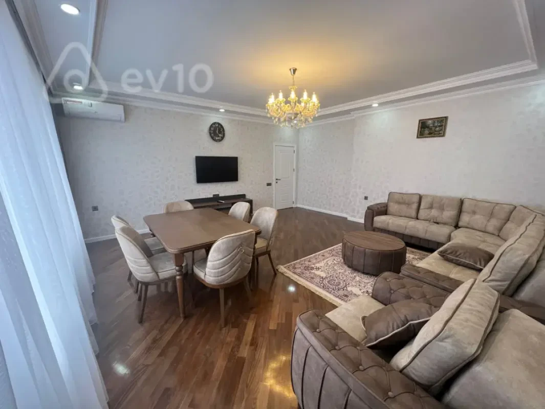 Kirayə verilir 3 otaqlı yeni tikili 115 m²