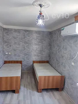 Kirayə verilir 2 otaqlı köhnə tikili 50 m² — Bakı, Nizami 2 otaq 50.00 m²