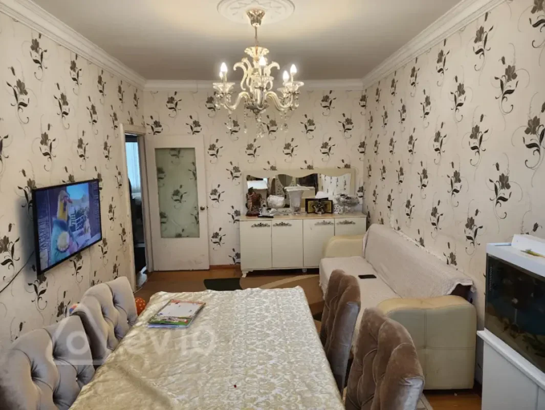 Satılır 3 otaqlı köhnə tikili 80 m²