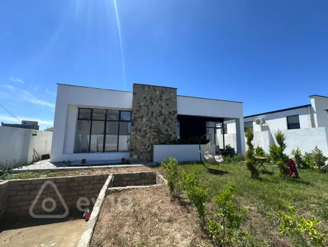 Satılır 4 otaqlı həyət evi 120 m²
