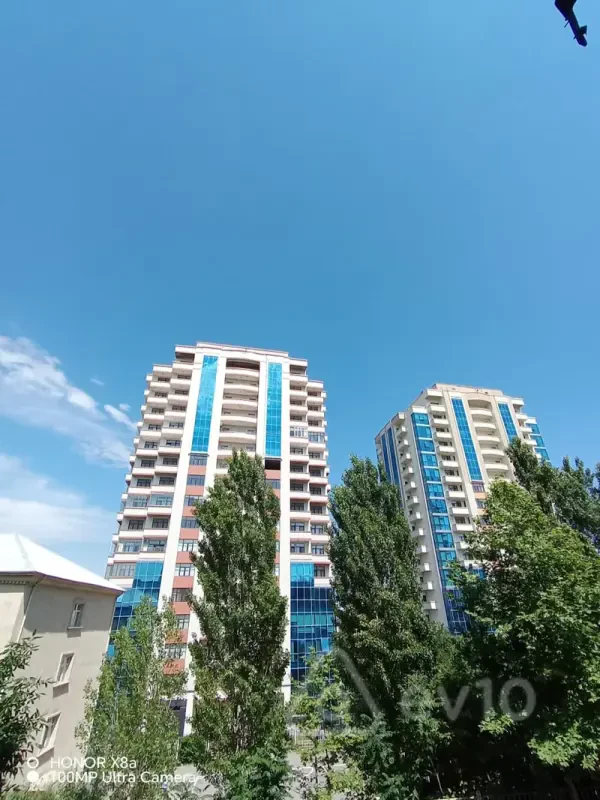 Kirayə verilir 2 otaqlı köhnə tikili 70 m²