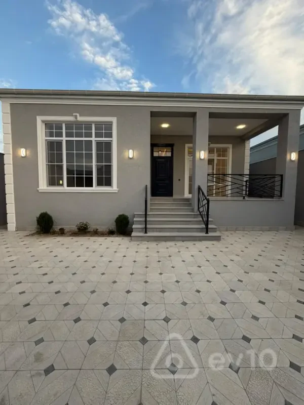 Satılır 4 otaqlı həyət evi 140 m²