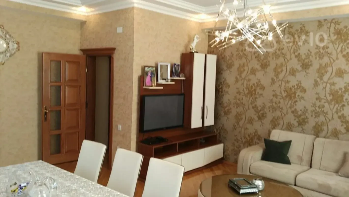 Satılır 3 otaqlı yeni tikili 121 m²