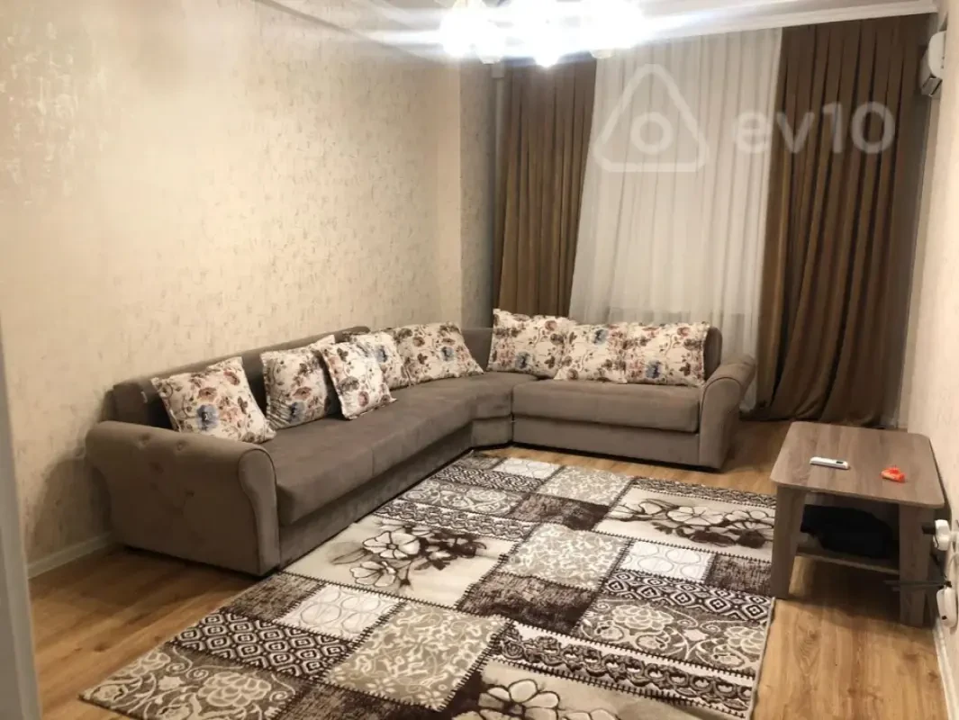 Kirayə verilir 1 otaqlı yeni tikili 55 m²