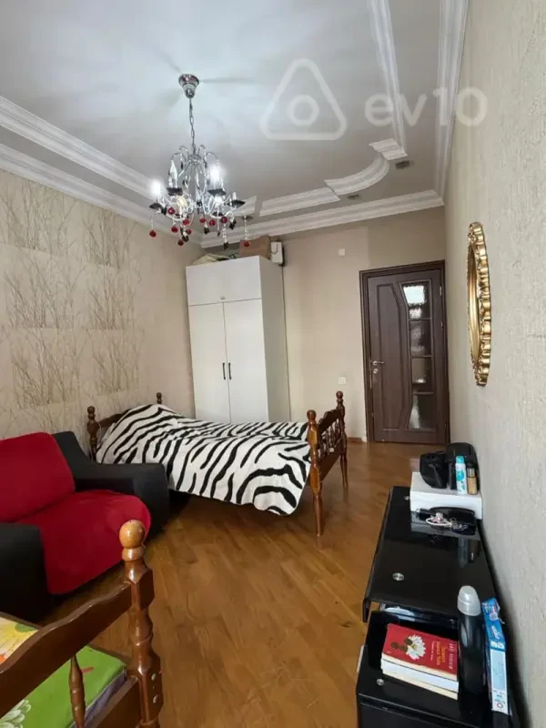Kirayə verilir 3 otaqlı yeni tikili 87 m²