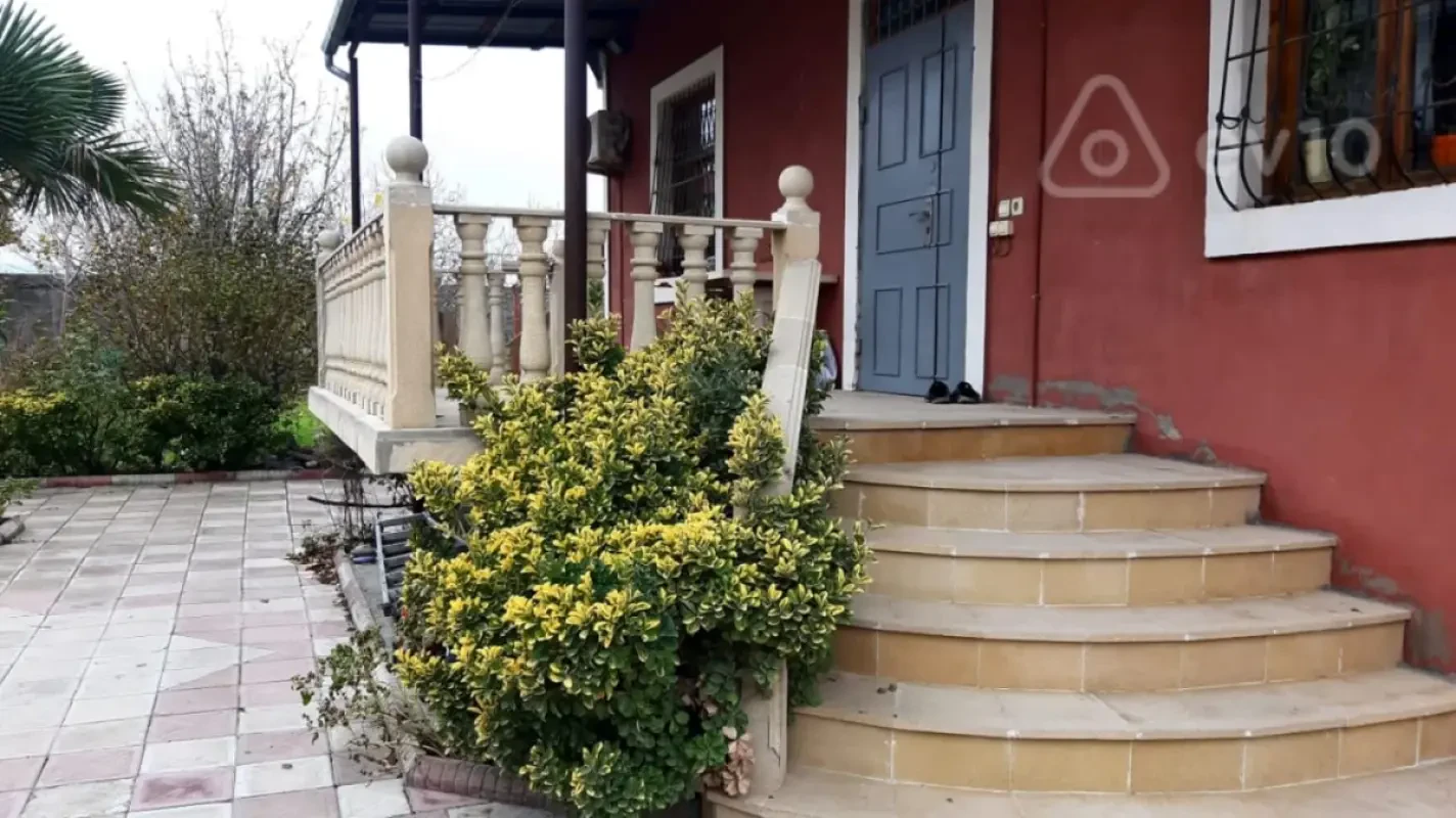 Kirayə verilir 3 otaqlı həyət evi 120 m²