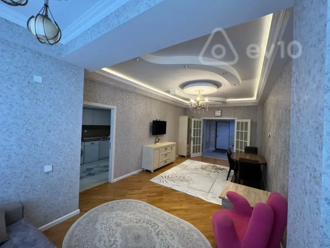 Kirayə verilir 3 otaqlı yeni tikili 100 m²