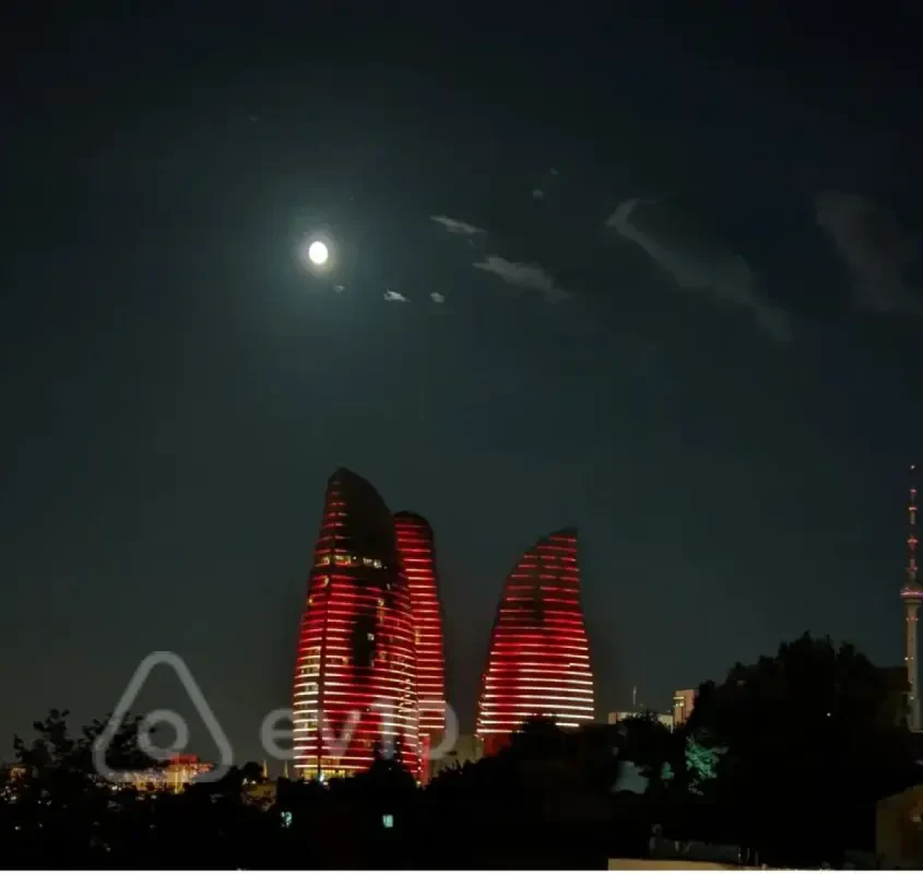 Kirayə verilir 3 otaqlı köhnə tikili 80 m²