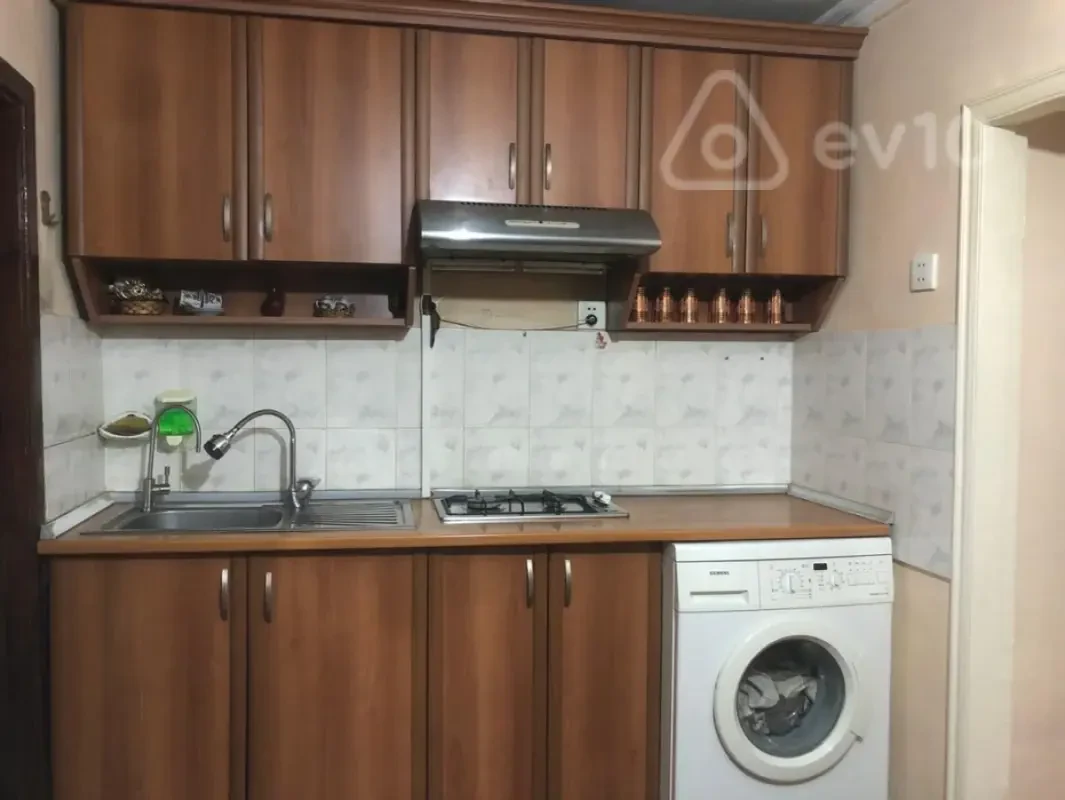 Kirayə verilir 3 otaqlı həyət evi 5 m²