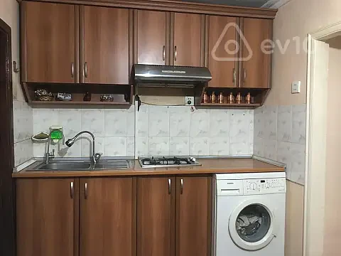 Kirayə verilir 3 otaqlı həyət evi 5 m² — Bakı, Nizami 3 otaq 5.00 m²