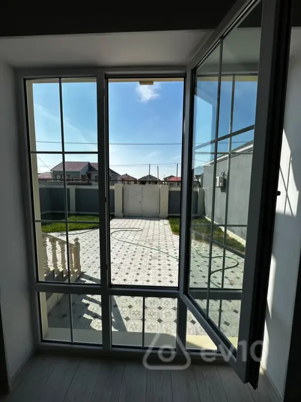 Satılır 4 otaqlı həyət evi 145 m²
