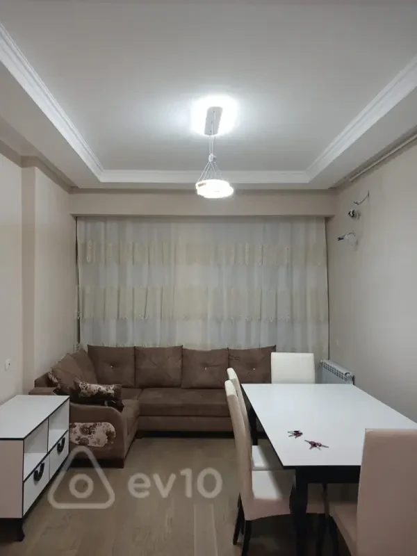 Kirayə verilir 2 otaqlı yeni tikili 50 m²