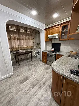 Kirayə verilir 2 otaqlı köhnə tikili 70 m² — Bakı, Nərimanov 2 otaq 70.00 m²
