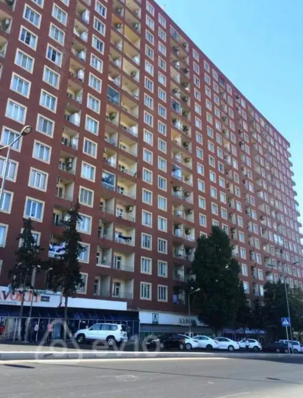 Satılır 3 otaqlı yeni tikili 75 m²