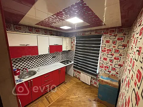 Kirayə verilir 2 otaqlı köhnə tikili 48 m² — Bakı, Nizami 2 otaq 48.00 m²