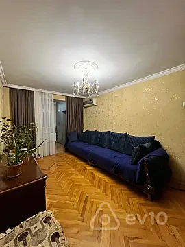Kirayə verilir 2 otaqlı köhnə tikili 50 m² — Bakı, Nizami 2 otaq 50.00 m²