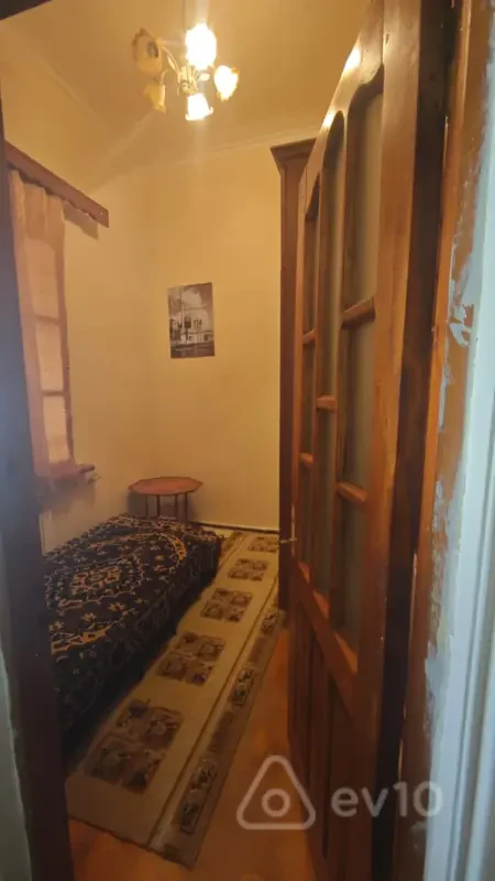 Kirayə verilir 2 otaqlı həyət evi 55 m²