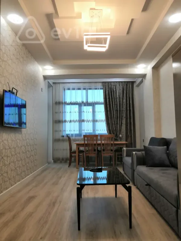 Kirayə verilir 2 otaqlı yeni tikili 60 m²
