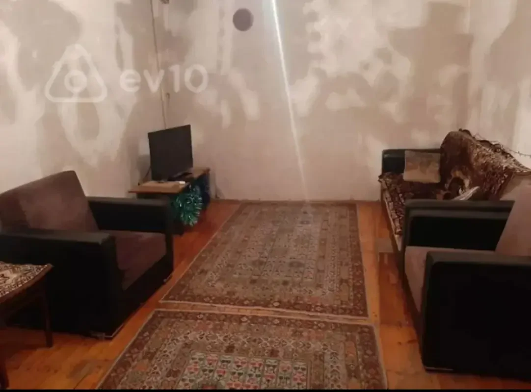Kirayə verilir 2 otaqlı həyət evi 55 m²