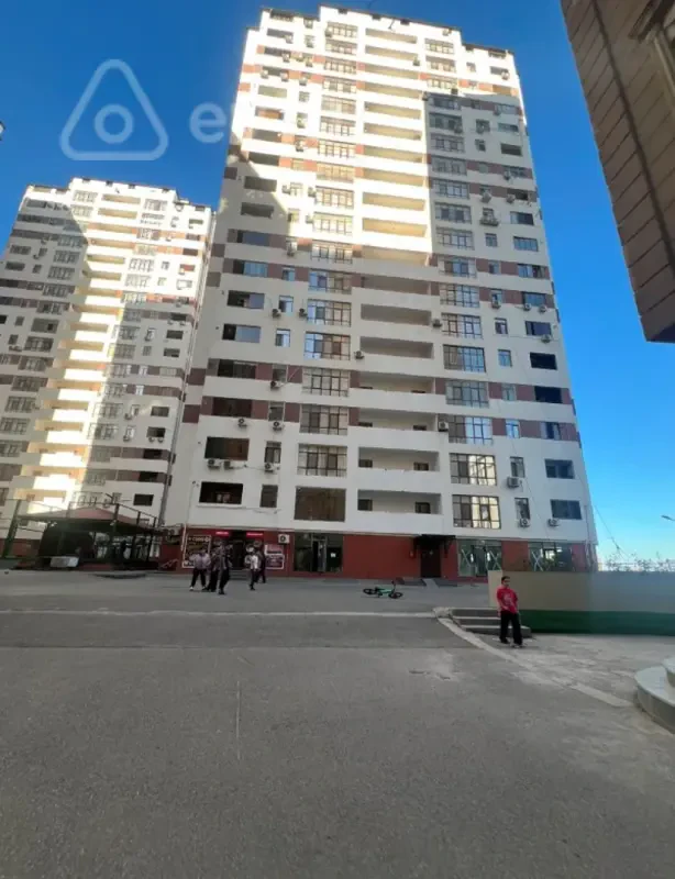 Satılır 2 otaqlı yeni tikili 60 m²