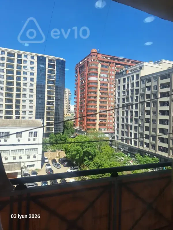 Kirayə verilir 2 otaqlı yeni tikili 90 m²