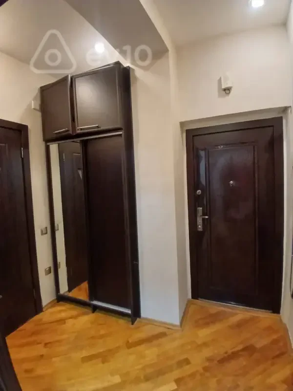 Kirayə verilir 3 otaqlı yeni tikili 75 m²