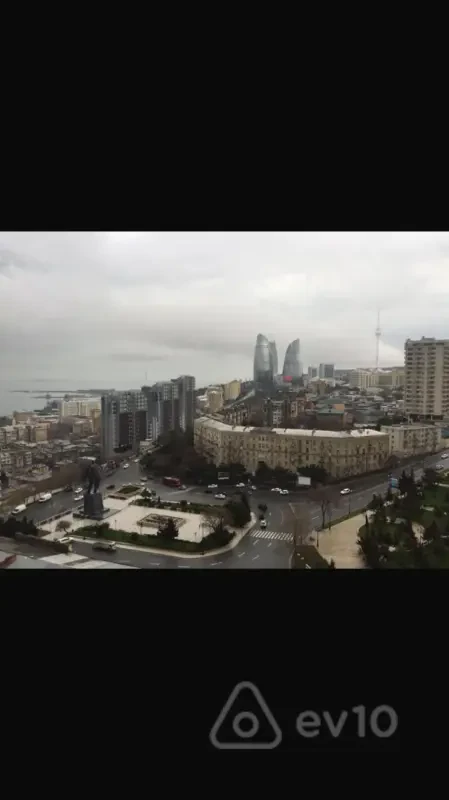 Kirayə verilir 3 otaqlı köhnə tikili 110 m²