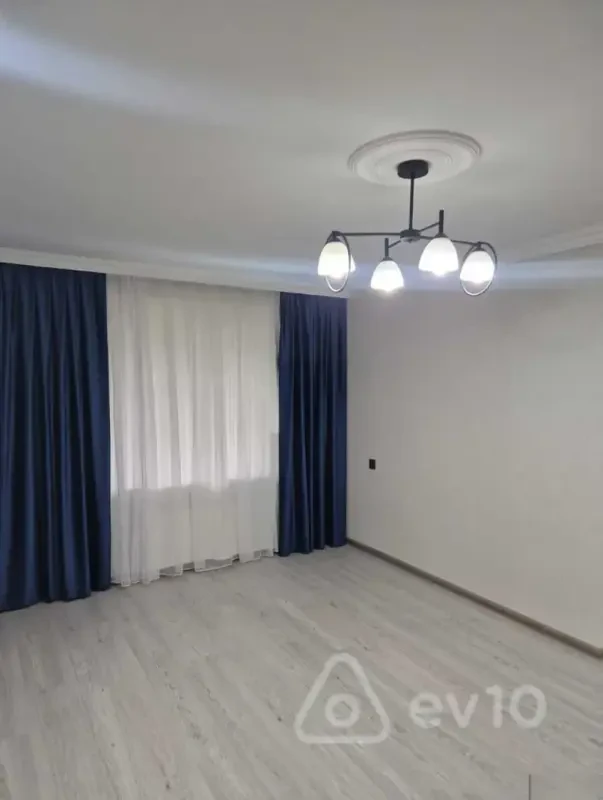 Satılır 1 otaqlı köhnə tikili 29 m²