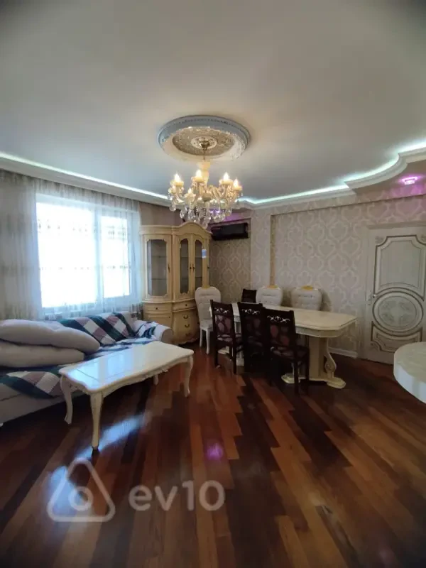 Satılır 3 otaqlı yeni tikili 88 m²
