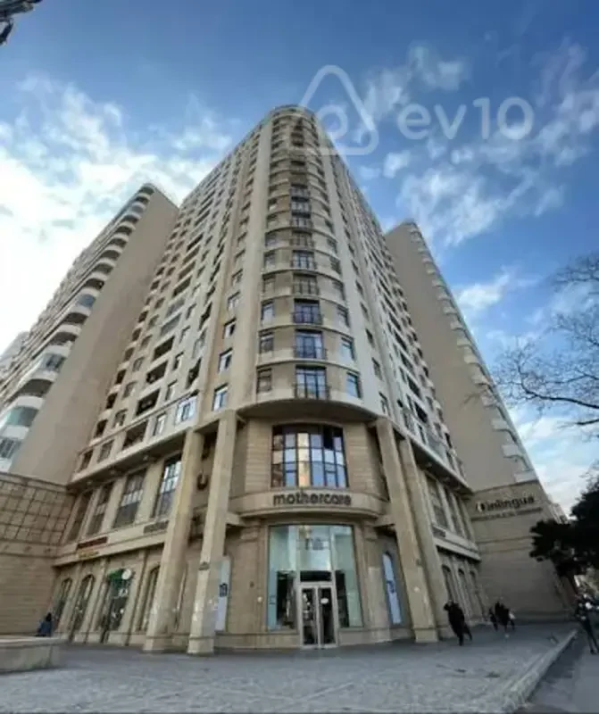 Satılır 4 otaqlı yeni tikili 231 m²