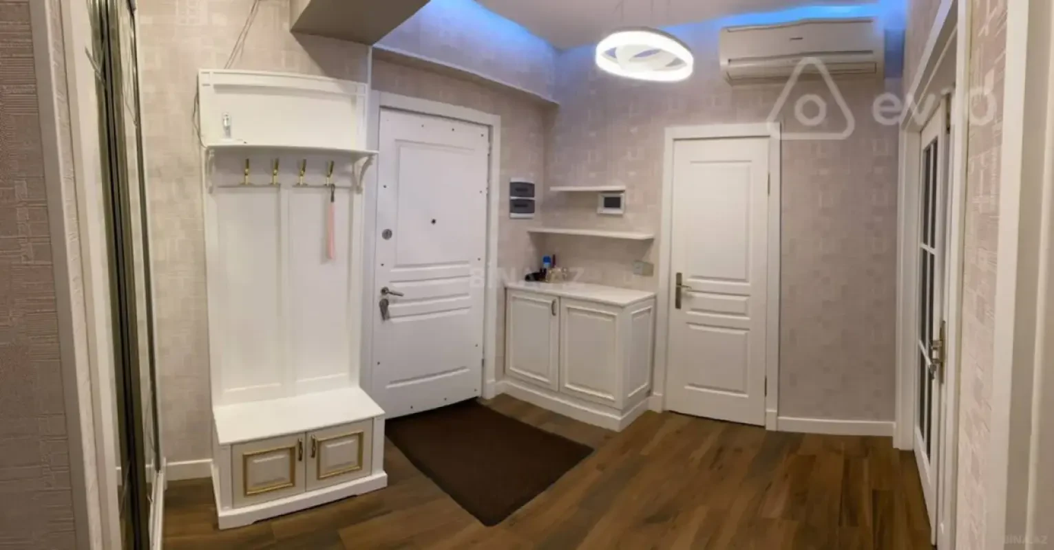 Kirayə verilir 3 otaqlı yeni tikili 114 m²