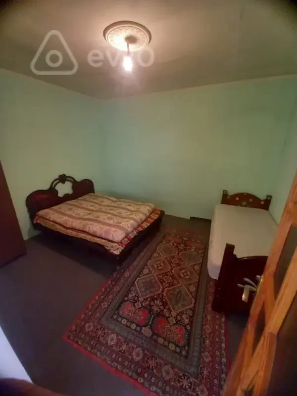 Kirayə verilir 2 otaqlı həyət evi 50 m²