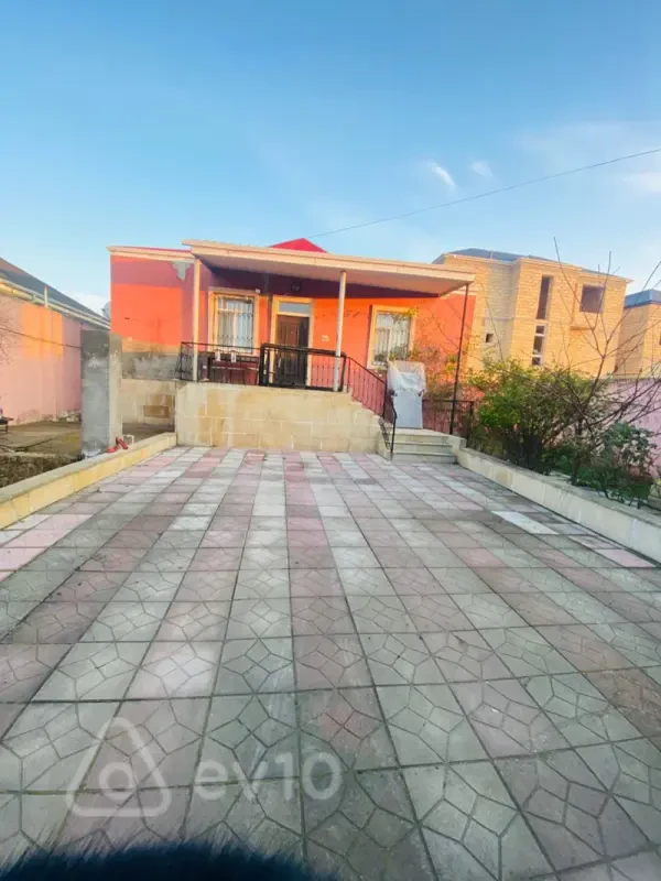 Satılır 3 otaqlı həyət evi 120 m²