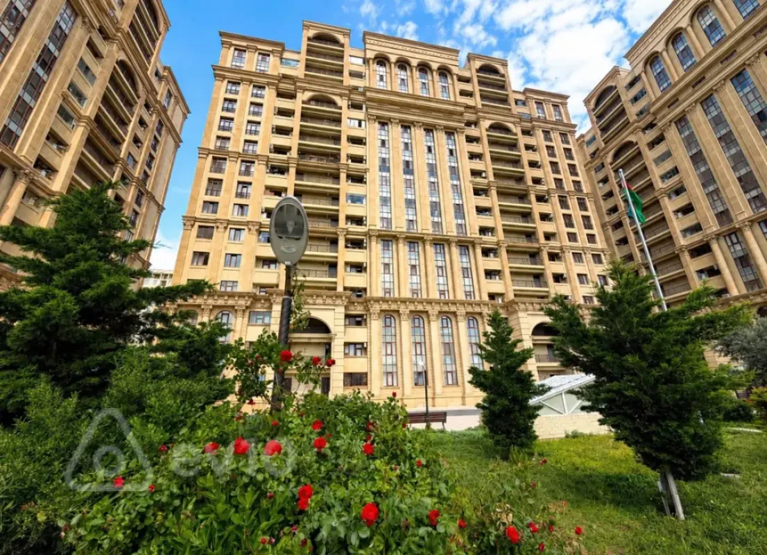 Satılır 2 otaqlı yeni tikili 60 m²