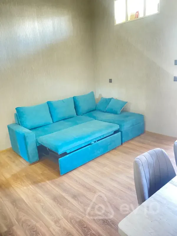 Kirayə verilir 1 otaqlı köhnə tikili 50 m²