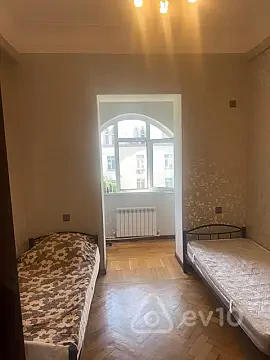 Kirayə verilir 3 otaqlı köhnə tikili 120 m² — Bakı, Nərimanov 3 otaq 120.00 m²